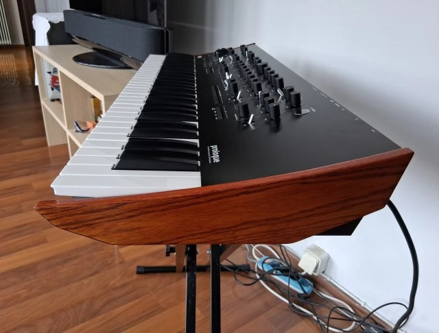 Korg Prologue 16