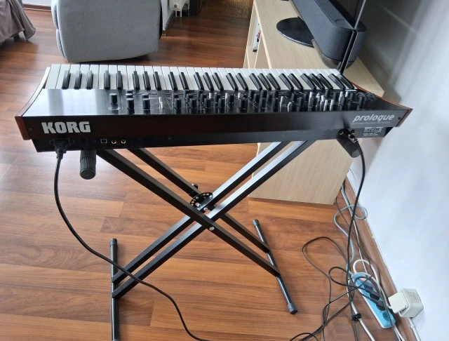 Korg Prologue 16