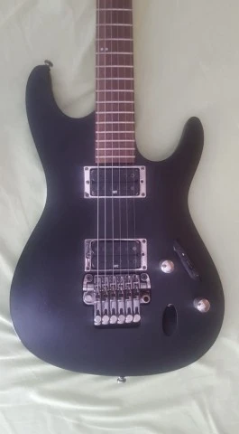 Ibanez S320 + gigbag