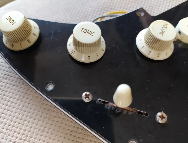 Vintage pickups Maya Stratocaster Japan 