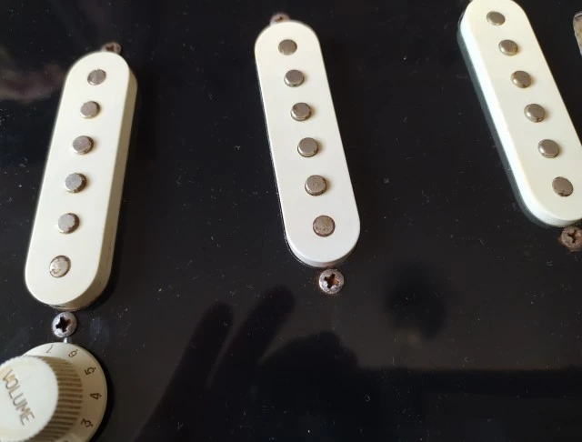 Vintage pickups Maya Stratocaster Japan 