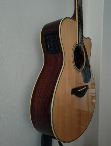 Ηλεκτρακουστική κιθάρα YAMAHA FSX830 C