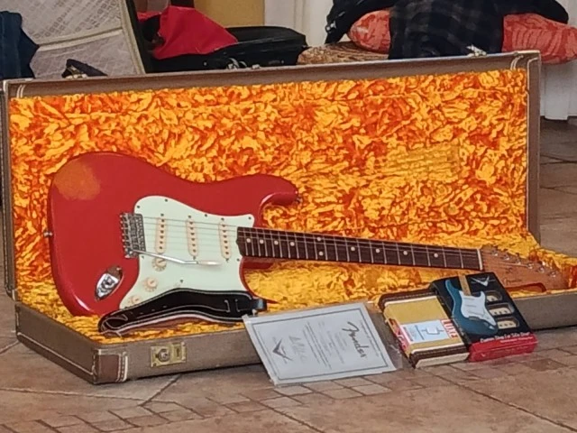 FENDER STR CUSTOM SHOP CLOSET CLASIC 60s TIME MACHINE  