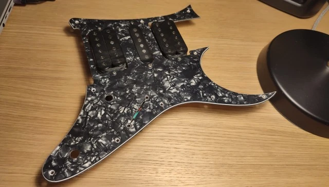 Ibanez OEM pickguard RG 