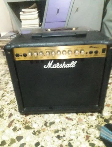 Marshall mg30dfx 
