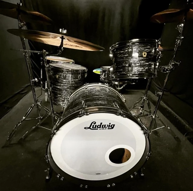 LUDWIG CLASSIC MAPLE BLACK OYSTER
