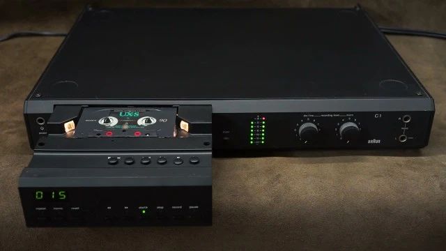 ΚΑΣΕΤΟΦΩΝΟ BRAUN C- 1