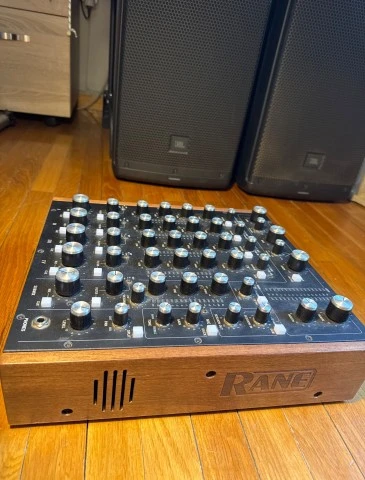Rane MP2015 σε άριστη κατάσταση 