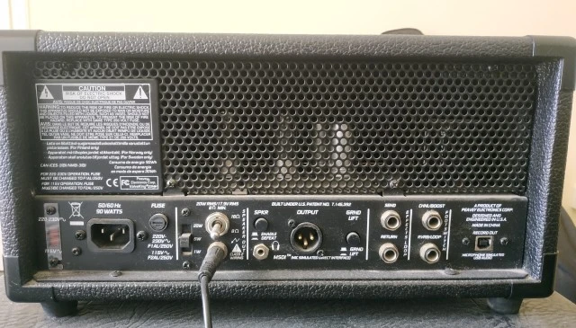 Πωλείται Peavey ValveKing 20 MH και Harley Benton G112 