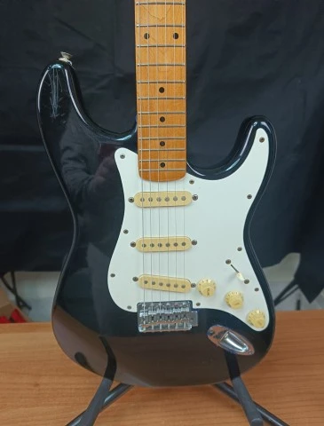 Squier Stratocaster Made in Korea-1989