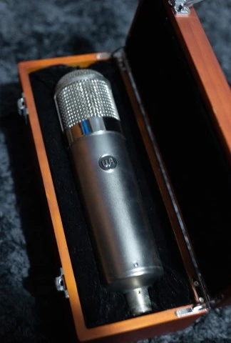 WARM AUDIO WA47