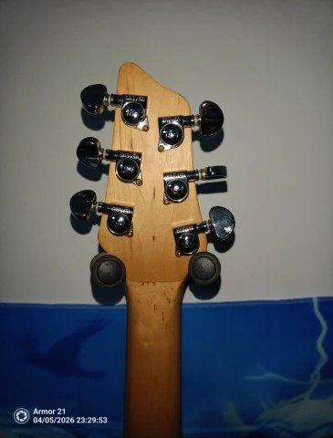 Washburn BT4 σε άριστη κατάσταση 