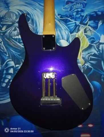 Washburn BT4 σε άριστη κατάσταση 