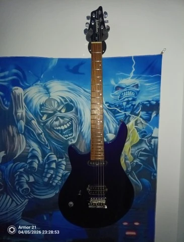 Washburn BT4 σε άριστη κατάσταση 