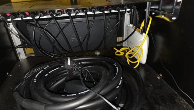 Flyht Pro Rack 10U Live 45 Wheels