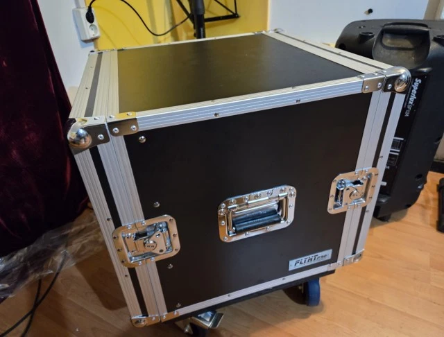 Flyht Pro Rack 10U Live 45 Wheels