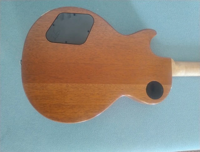 Gibson Les Paul Tribute 