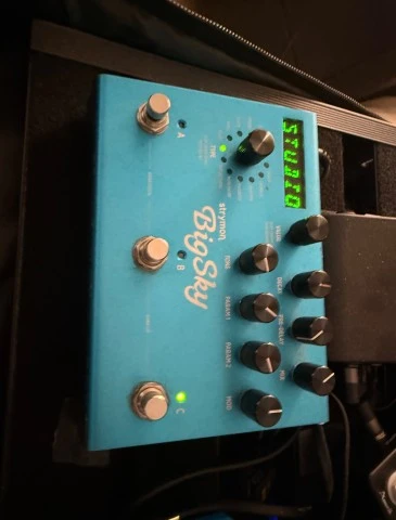 Το Strymon Bigsky