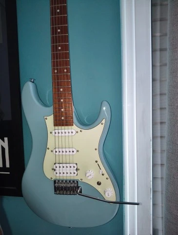 Ibanez AZES40
