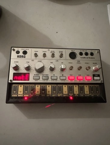 Volca Bass