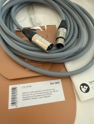Speaker cable for guitar and bass amplifiers
