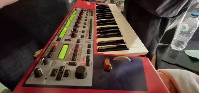 Nord g2 modular σε άριστη κατάσταση 