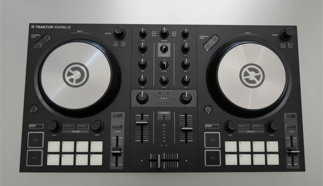 Traktor s2 mk3 