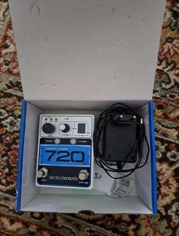 Πωλείτε ehx 720 stereo looper