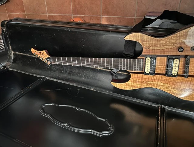 B.C. RICH CLASSIC EXOTIC DLX EDITION