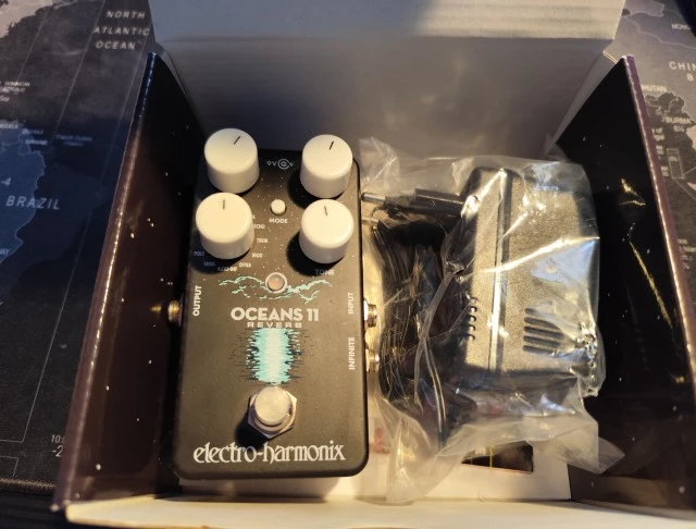 Electro-Harmonix Oceans 11 reverb - σαν καινούριο