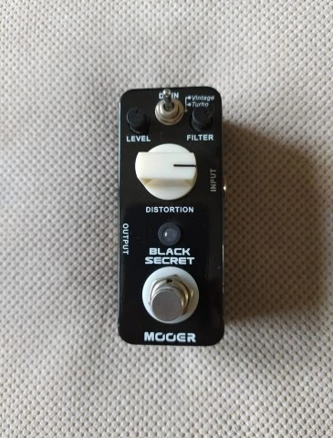 Mooer Black Secret Distortion Pedal