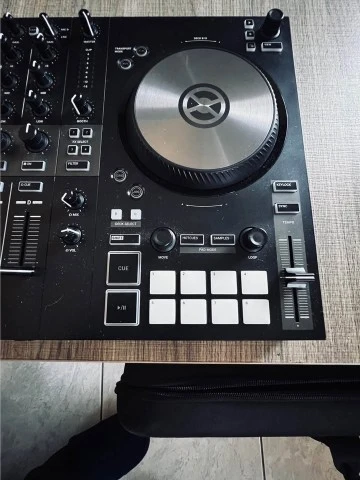 TRAKTOR KONTROL S3
