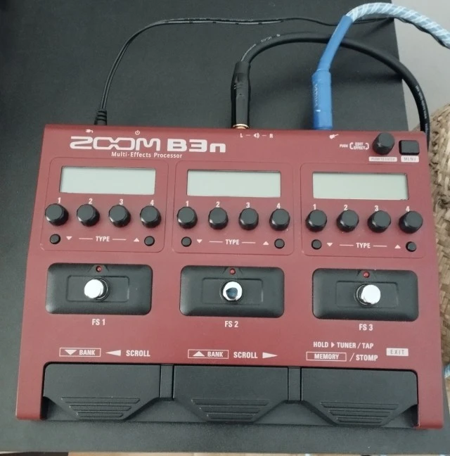 ZOOM B3n  + Ανταλλαγή
