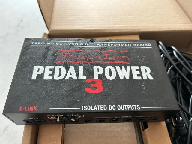 Τροφοδοτικό Voodoo Lab Pedal Power 3