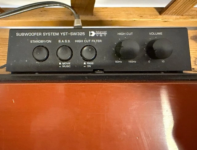 YAMAHA SUBWOOFER YST-SW325