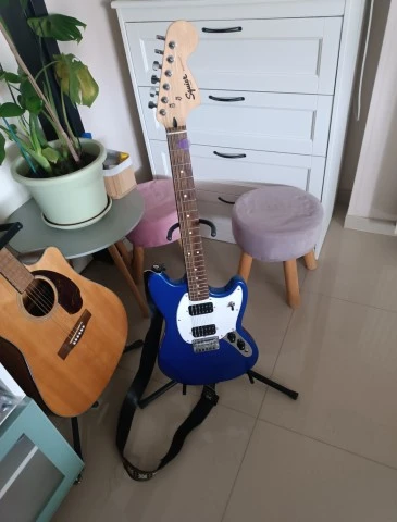 Squire Mustang Bullet