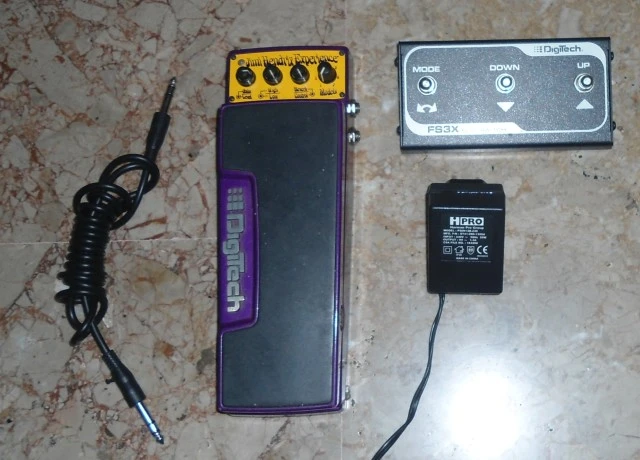 DIGITECH JIMI HENDRIX & ποδοδιακοπτη