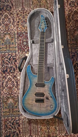 Πωλείται (For sale) Mayones Regius 7