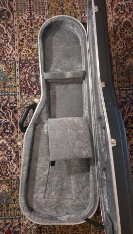 Πωλείται (For sale) Mayones Regius 7