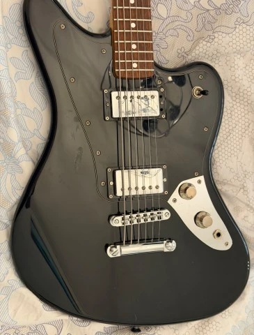 Fender Jaguar Baritone Special HH Japan