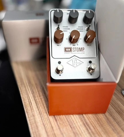 Universal Audio OX Stomp Dynamic Speaker
