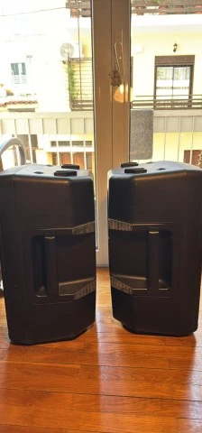 2 JBL 610 με stand προς πώληση