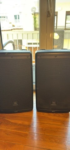 2 JBL 610 με stand προς πώληση