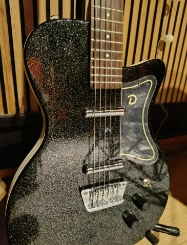 Danelectro '56 BMF Baritone 