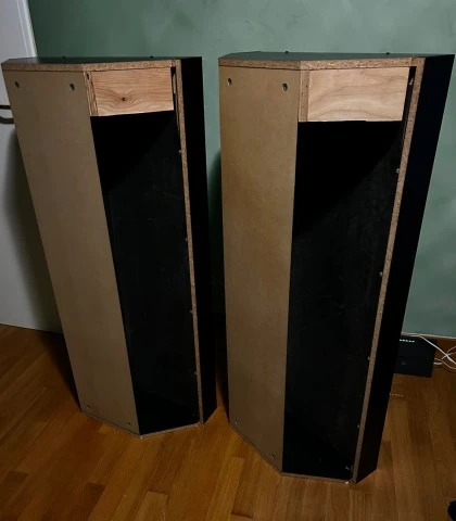 x2 Primacoustic MaxTrap in Beige