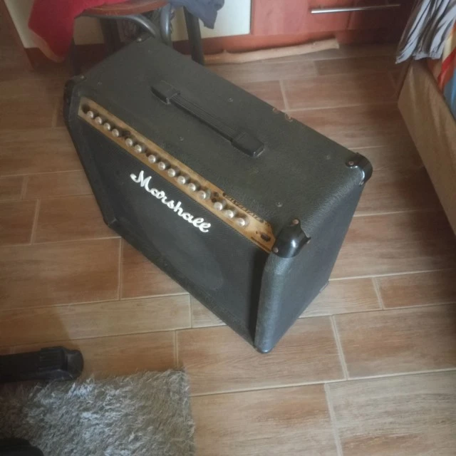 Πωλείται 