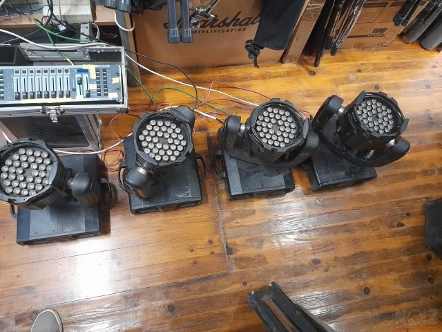 4 ρομποτικά ledwash rgb 36x3w