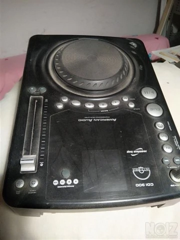 Πωλείται American Audio CDI 300