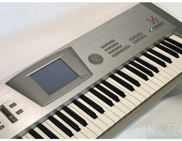 Korg Trinity V3  MOSS BOARD  61 keys