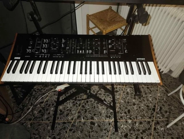 KORG PROLOGUE 16